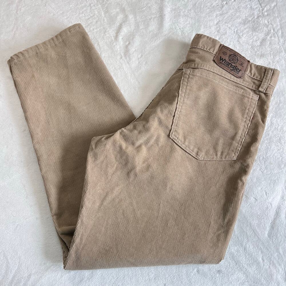 Wrangler Vintage Corduroy Pants Men’s size 33x28 Tan USA